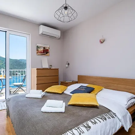 With Swimming Pool Tia&ella Villa Zaton (Dubrovnik-Neretva)