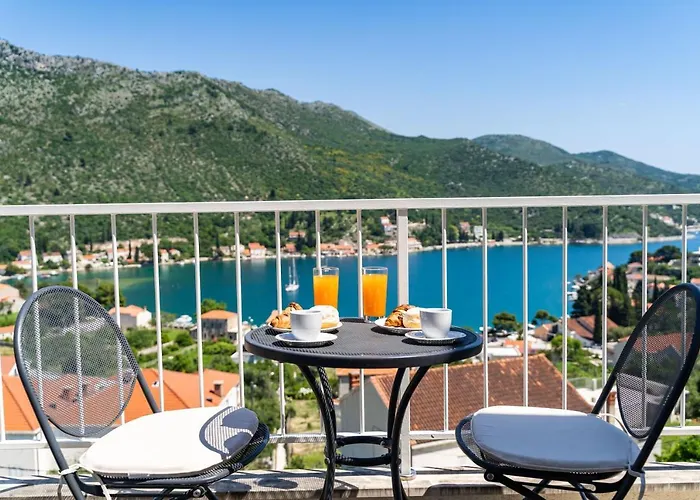 Villa With Swimming Pool Tia&ella