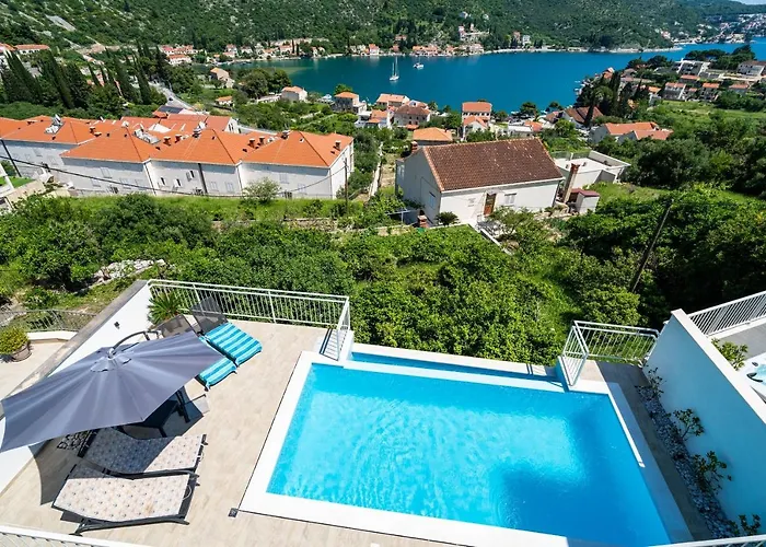 With Swimming Pool Tia&ella * Zaton (Dubrovnik-Neretva)