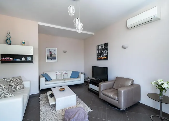 Villa With Swimming Pool Tia&ella Zaton (Dubrovnik-Neretva)