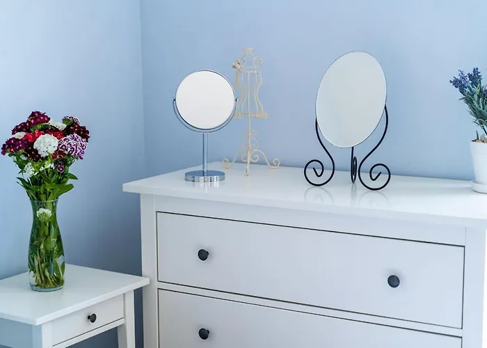 With Swimming Pool Tia&ella