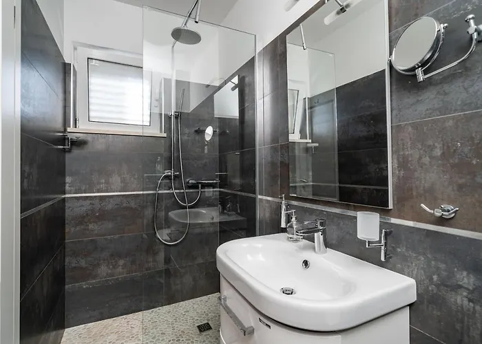 With Swimming Pool Tia&ella * Zaton (Dubrovnik-Neretva)