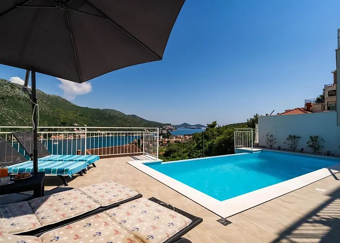 Villa With Swimming Pool Tia&ella