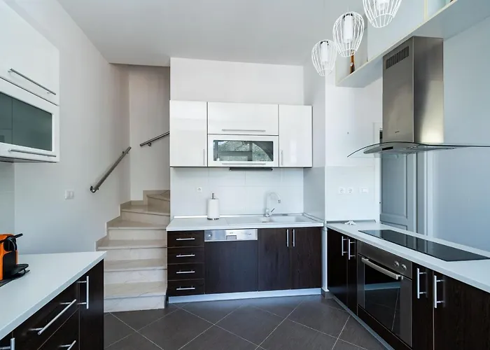 Villa With Swimming Pool Tia&ella *