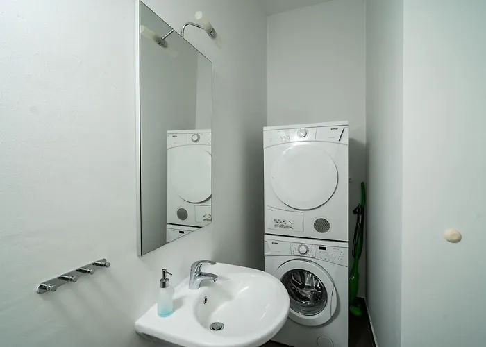 With Swimming Pool Tia&ella