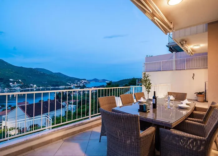 With Swimming Pool Tia&ella Villa