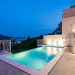 别墅 With Swimming Pool Tia&ella -heated Pool *