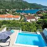 Villa With Swimming Pool Tia&ella -heated Pool *