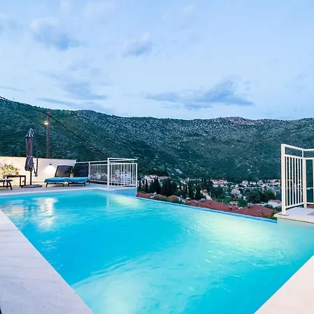 וילה With Swimming Pool Tia&ella *