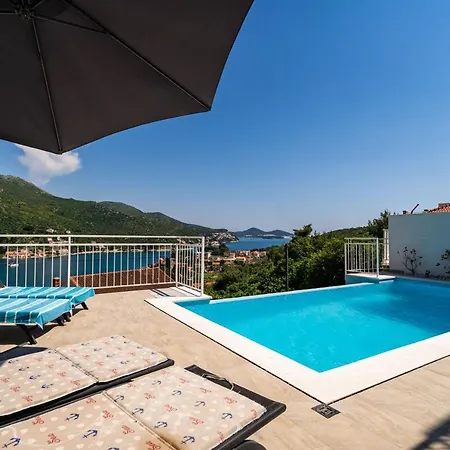 Vila With Swimming Pool Tia&ella -heated Pool