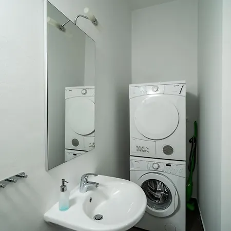 With Swimming Pool Tia&ella