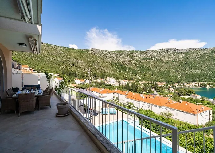 Вилла With Swimming Pool Tia&ella Затон